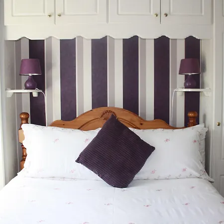 Seamount House Bed & Breakfast 3*