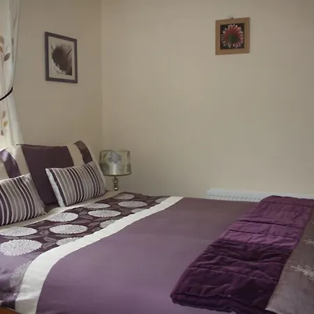 Seamount House Bed & Breakfast Swords